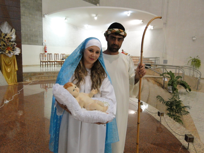 Missa da Vigília de Natal traz a emoção do nascimento de Jesus - Santuário  Santa Paulina