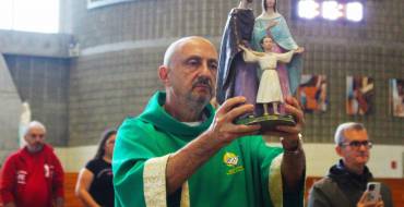 Santuário recebe visita da imagem da Sagrada Família