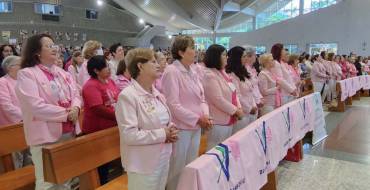 Rede Feminina de Combate ao Câncer participa das celebrações da 32ª Festa de Santa Paulina